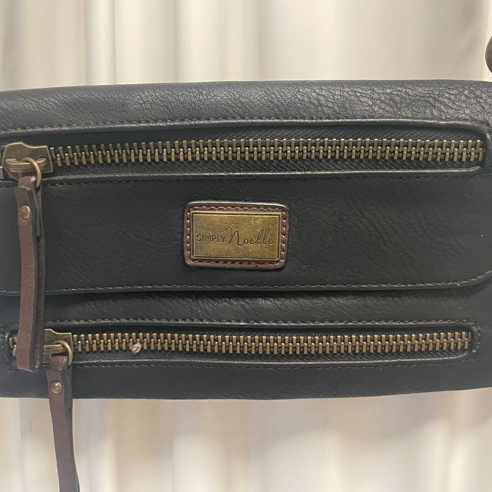 Pocketbook - Picture 2 of 9